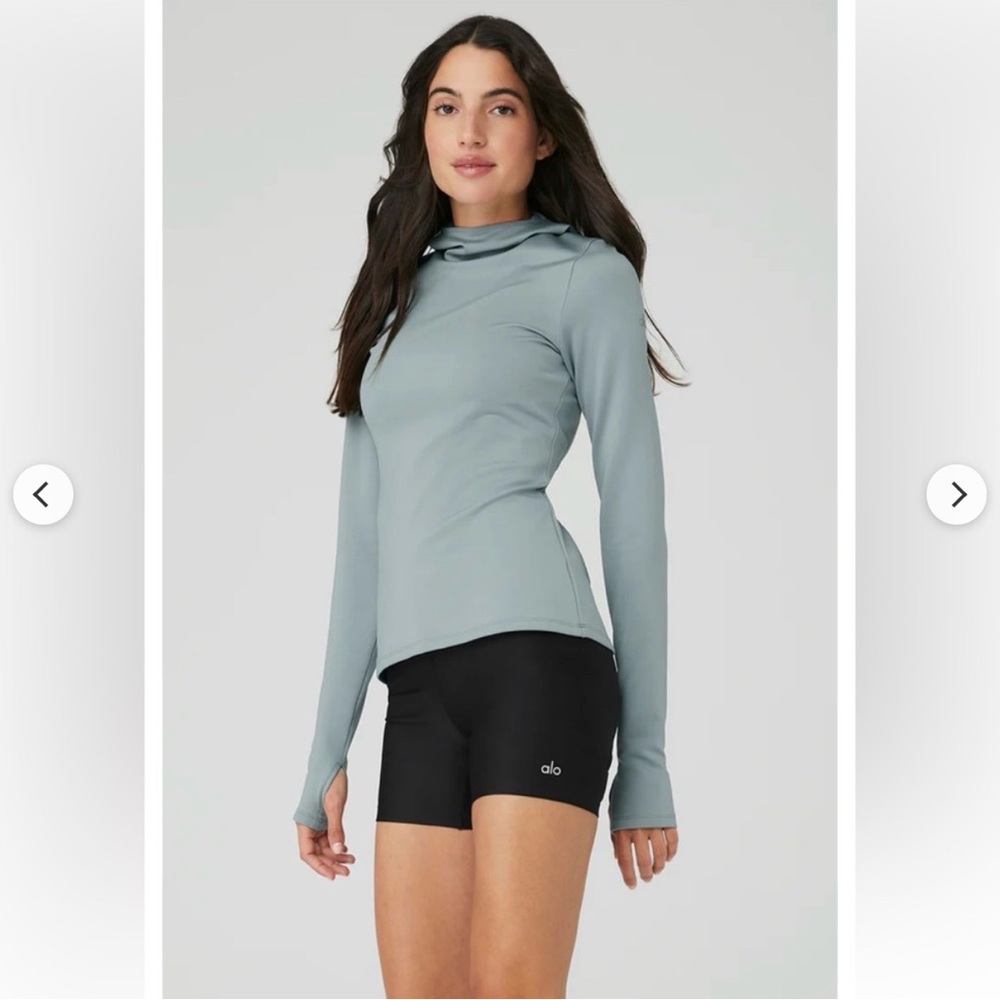 ALO Yoga Women's Light Blue-Grey Hooded Long Sleeve Top